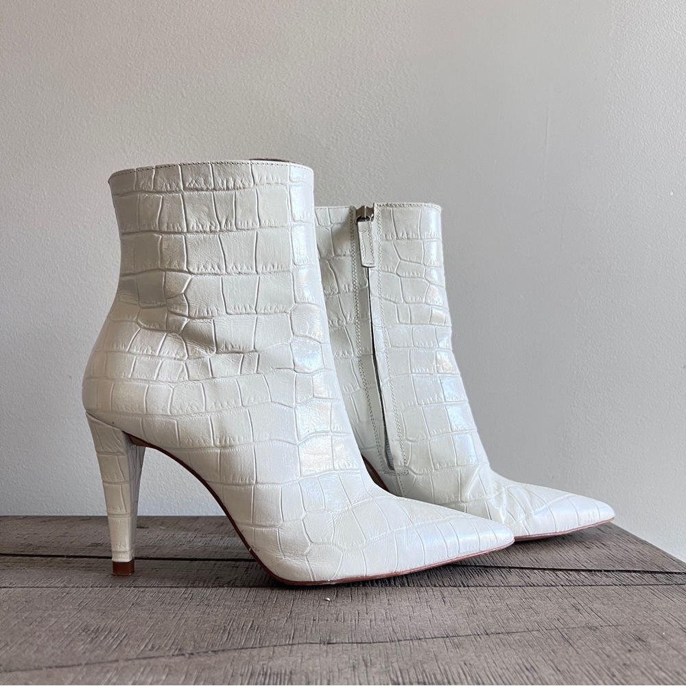 Zara White Croc Embossed Ankle Boots